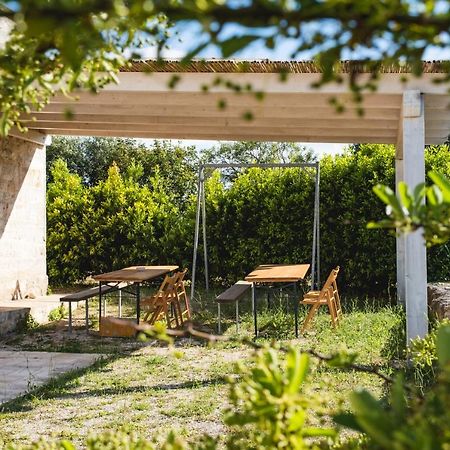 Ostello Dei Giardini Di Pomona Чистернино Екстериор снимка